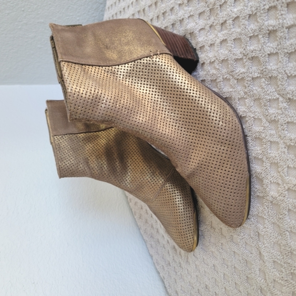 Gold Ankle Boots with Chunky Heel and back zipper Design - Picture 2 of 9